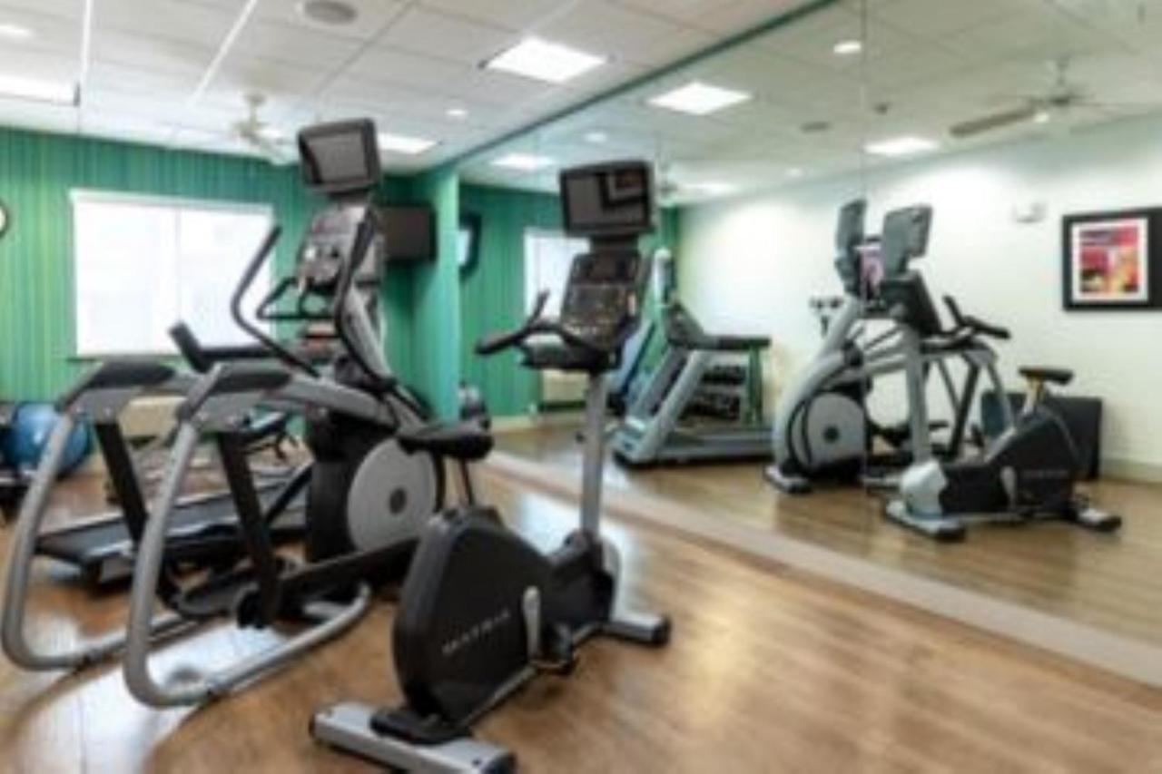 Holiday Inn Express & Suites Houston South - Near Pearland By Ihg Экстерьер фото