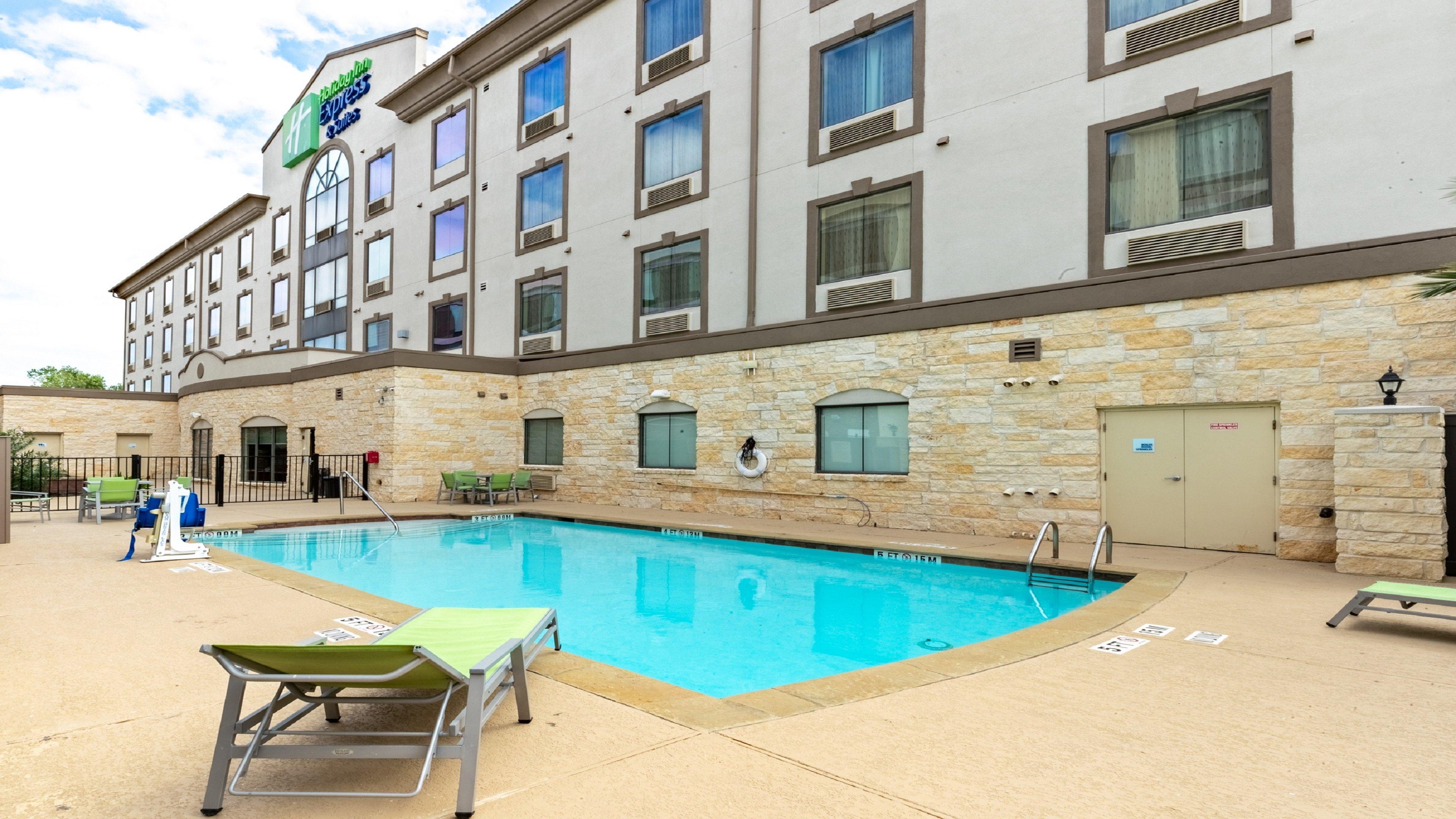Holiday Inn Express & Suites Houston South - Near Pearland By Ihg Экстерьер фото