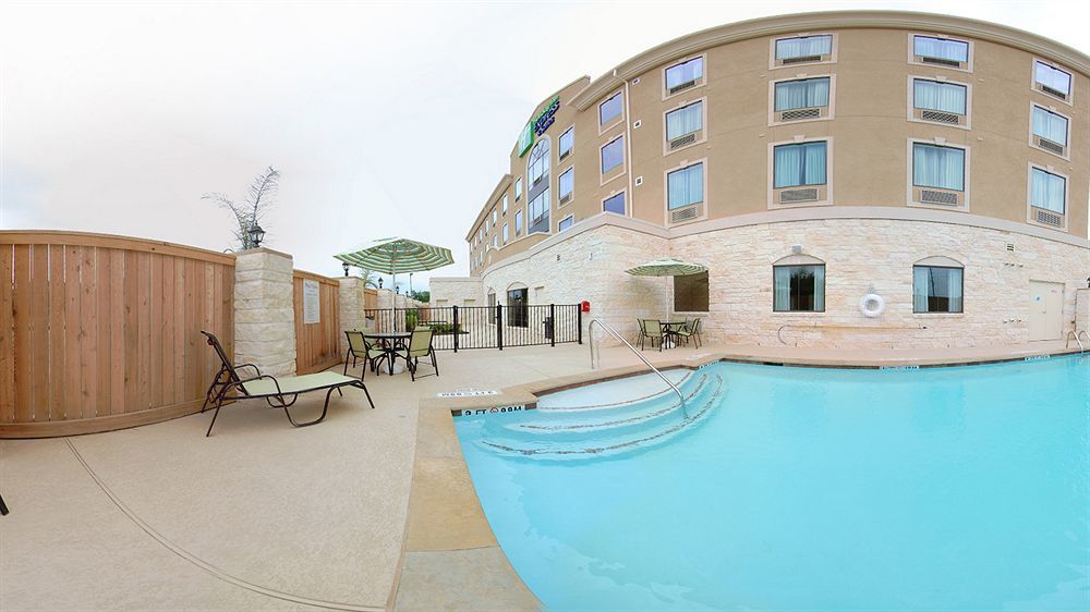 Holiday Inn Express & Suites Houston South - Near Pearland By Ihg Экстерьер фото